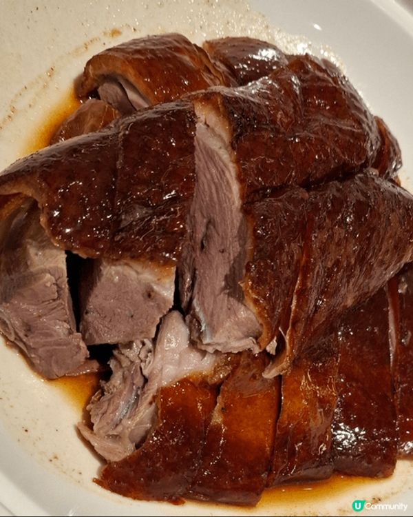 今晚去咗銅鑼灣食功夫菜，當中紫砂燉湯清潤回甘，燒鵝皇皮脆肉嫩...