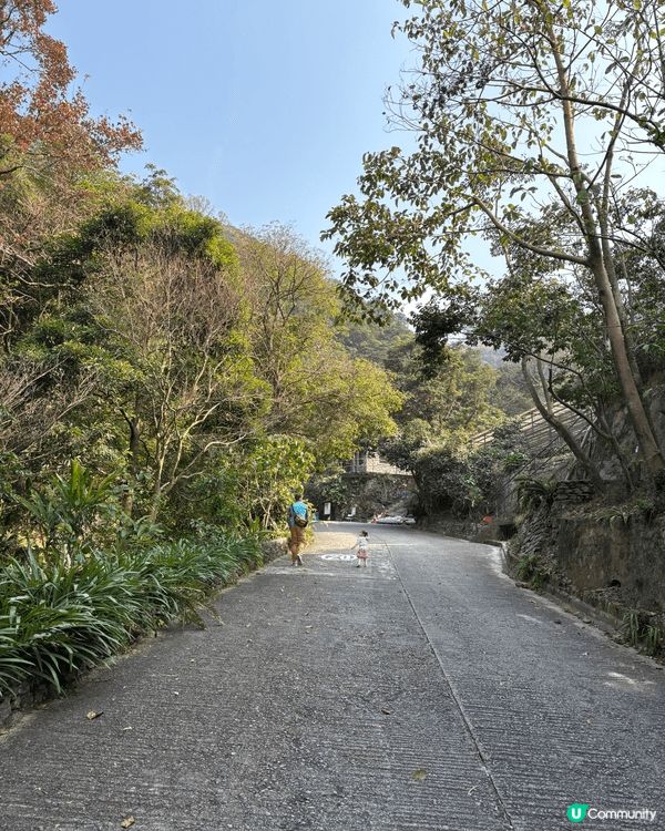 我覺得嘉道理農場好適合親子活動，因為佢可以行山，另外亦都可以...