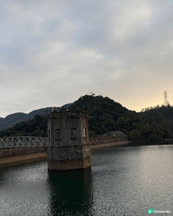 我和家人於新年去了荃灣食西餐,西餐廳叫how to live...