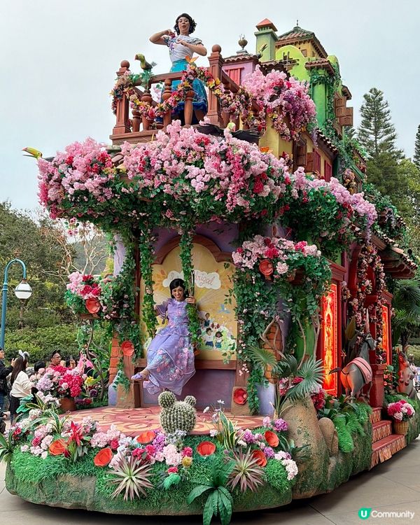 好值得去！20週年慶典迪士尼❤️好友巡遊派對！