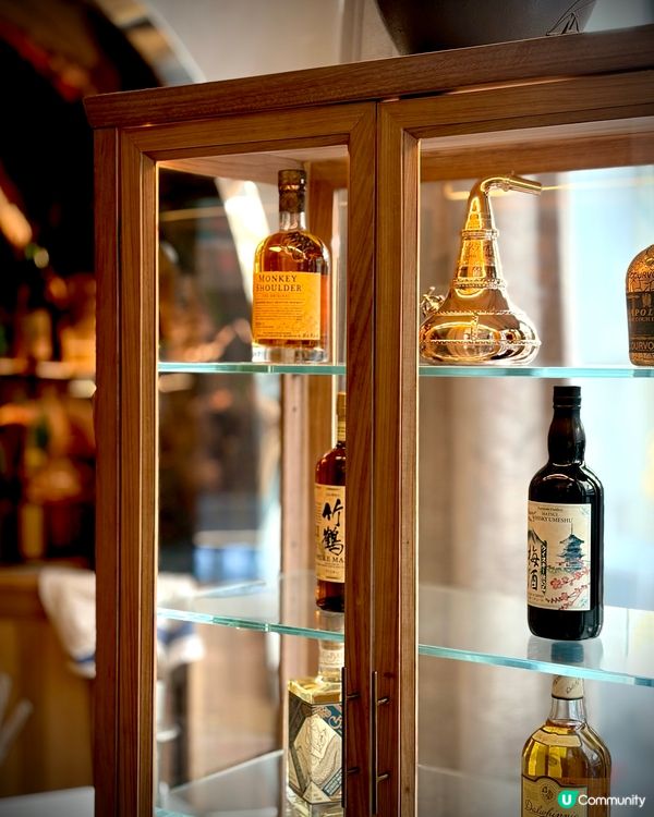 坐餐廳入面竟然睇到地鐵站🤩🥢裝修靚到暈😍😍