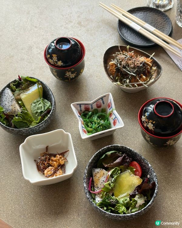 坐餐廳入面竟然睇到地鐵站🤩🥢裝修靚到暈😍😍