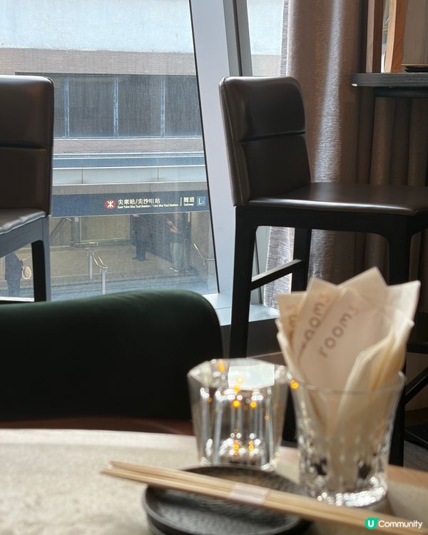 坐餐廳入面竟然睇到地鐵站🤩🥢裝修靚到暈😍😍