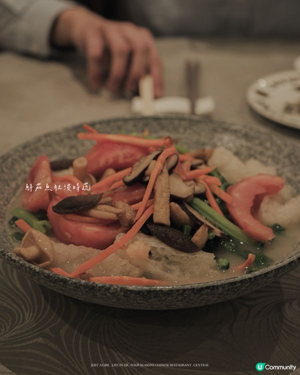 🦆 中環文興酒家，朋友聚餐裡的櫻桃鴨香韻