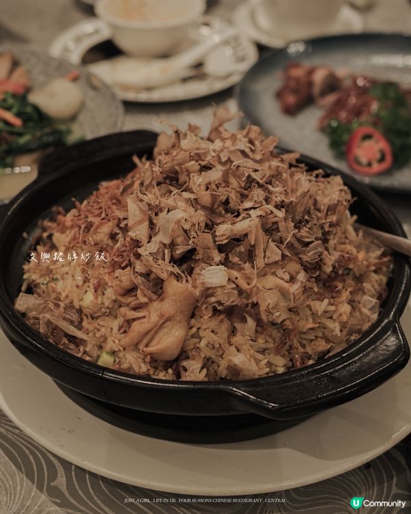 🦆 中環文興酒家，朋友聚餐裡的櫻桃鴨香韻