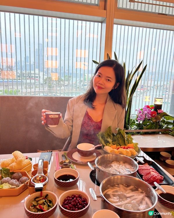 銅鑼灣潤園椰子雞煲🤩🌴 | 20字