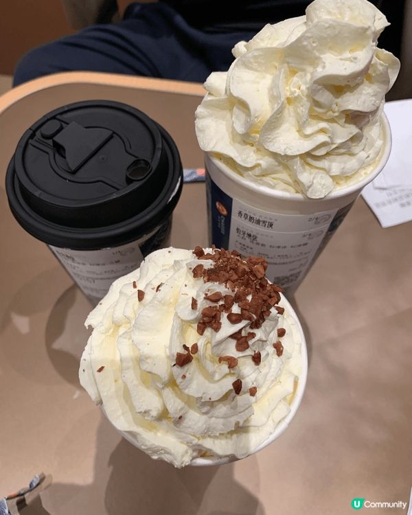 在假期時同朋友去了深圳的光明新區四圍逛及吃喝，在一個商場外有...