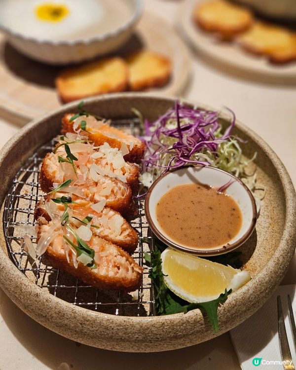 成日去位於銅鑼灣世貿花廚餐廳食下午茶。