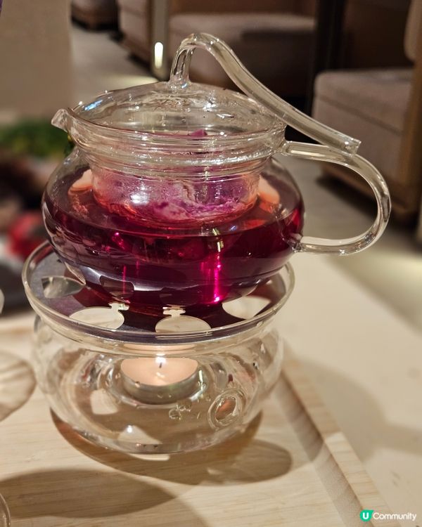 成日去位於銅鑼灣世貿花廚餐廳食下午茶。