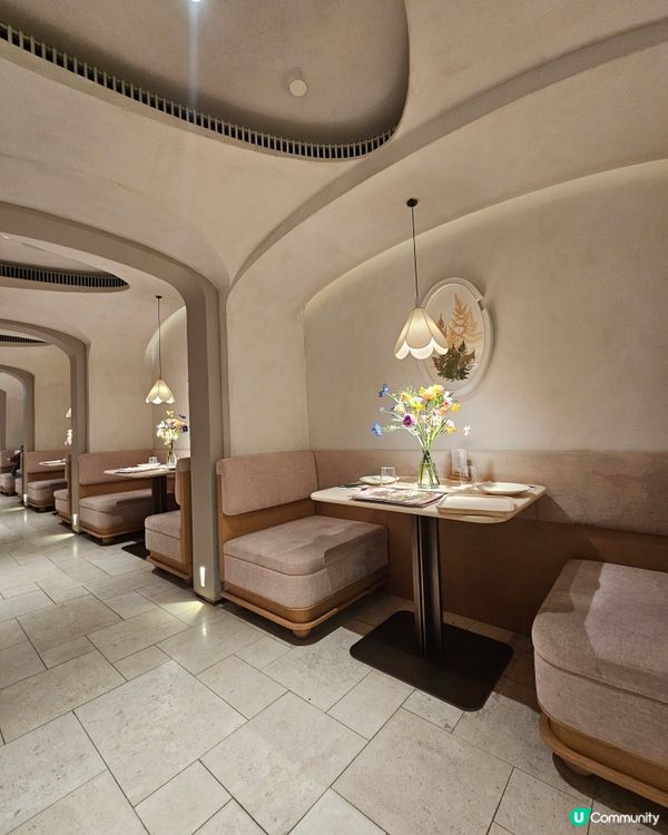 成日去位於銅鑼灣世貿花廚餐廳食下午茶。