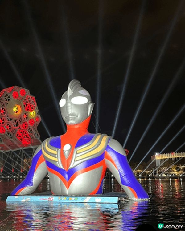 高雄位於台灣南部，是台灣的第二大城，趁著過年假期來一趟高雄小...