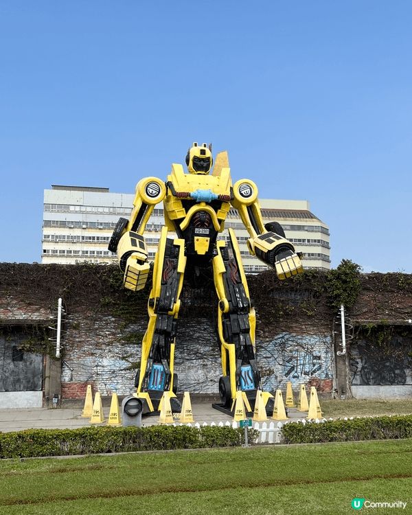 高雄位於台灣南部，是台灣的第二大城，趁著過年假期來一趟高雄小...