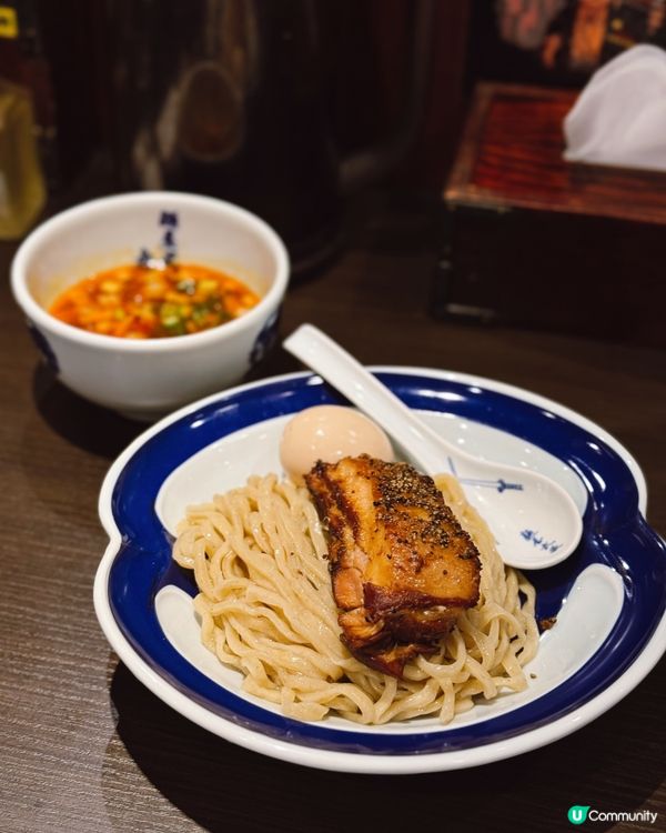 武士風格 日本人也愛吃的拉麵店 🎏