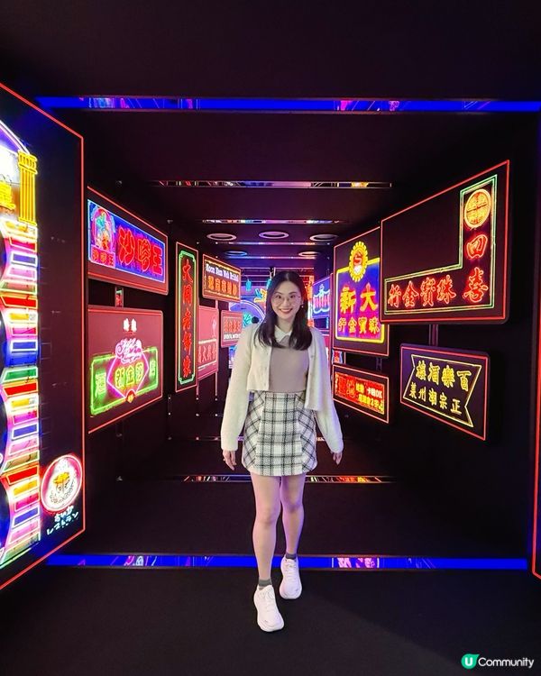 閃耀霓虹，照亮香港！✨