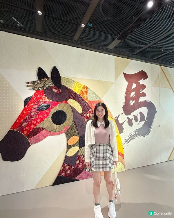 閃耀霓虹，照亮香港！✨