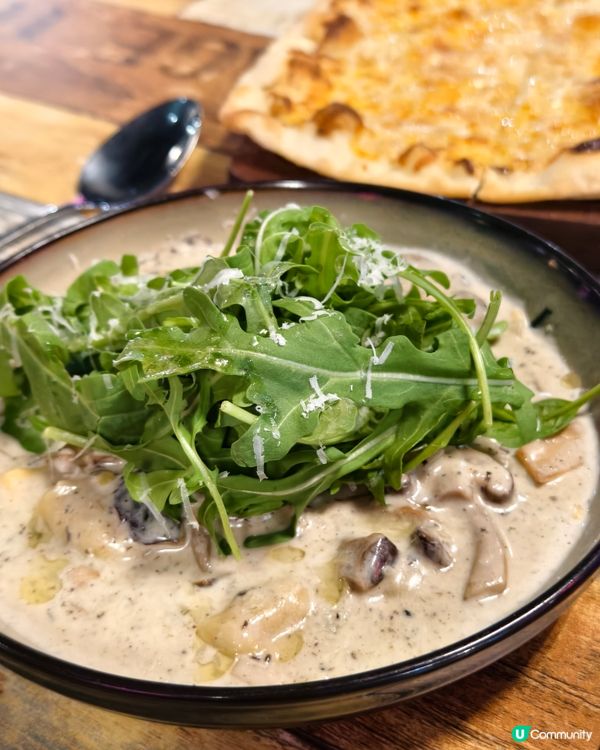 慢煮牛舌如燉肉般嫩滑