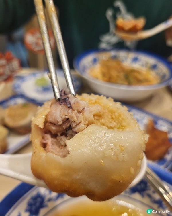 衝擊試伏！🤯 沙嗲牛肉 + 生煎包？