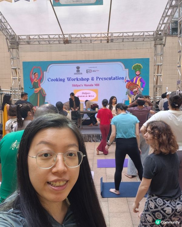 蘭桂坊印度節， 無意中一齊做yoga🤣