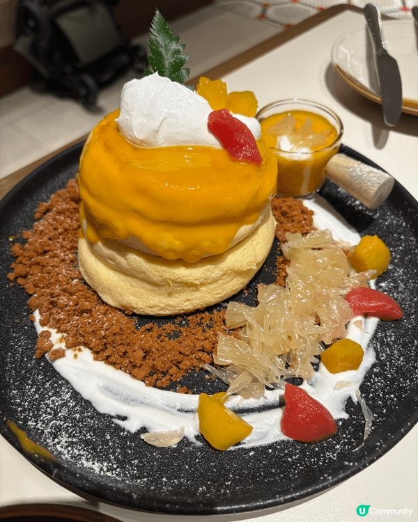 我和朋友去食沙田的西餐,叫Butlery, 好好味,餐廳內也...