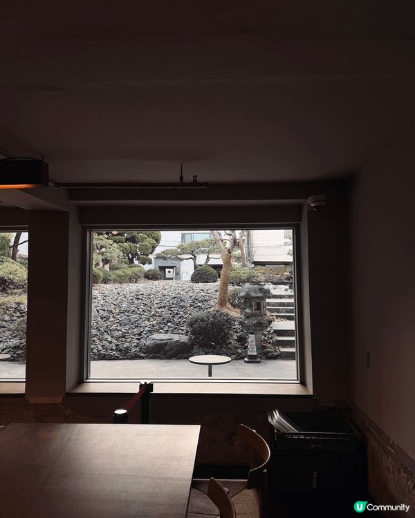 亞洲第8 |首爾弘大Anthracite Coffee