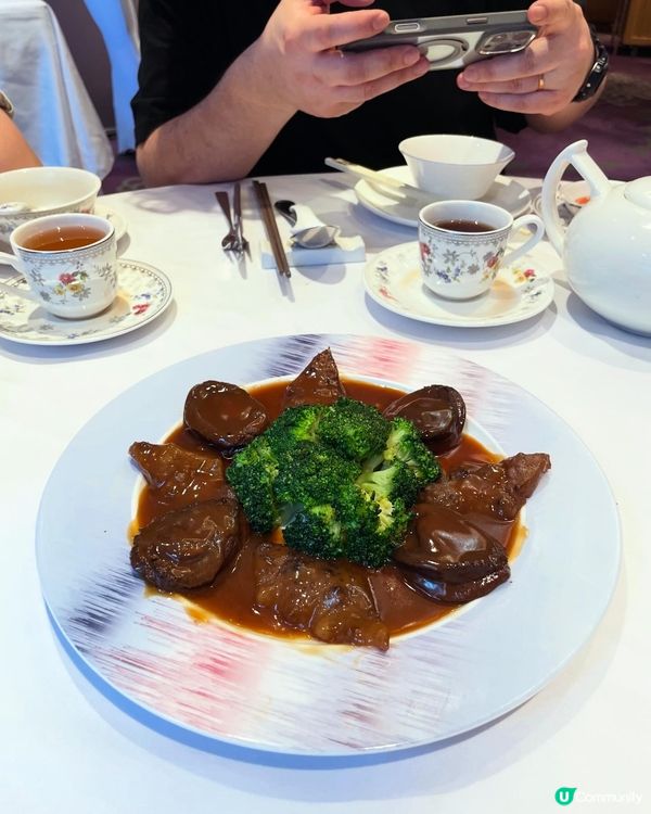 足料花膠羹與腍滑炆鵝