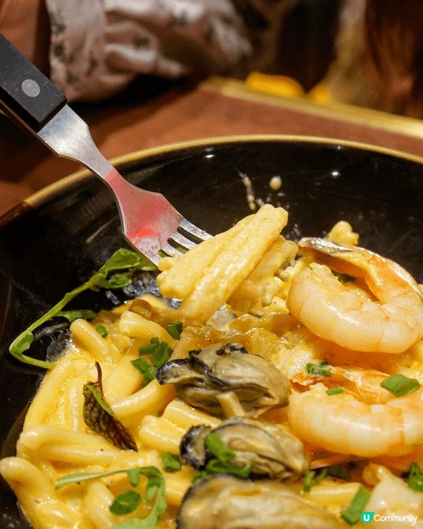 尖沙咀邪惡韓式pizza店