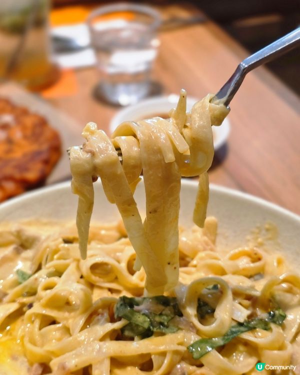 芝士拉絲拉到心心眼 🧀
