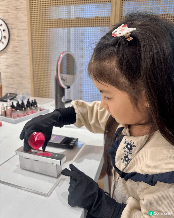 Out of Colours • Hong Kong Lip...