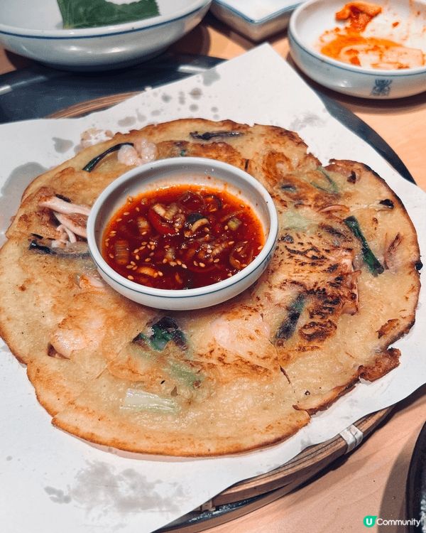 響韓國嘅王妃家吃燒肉，