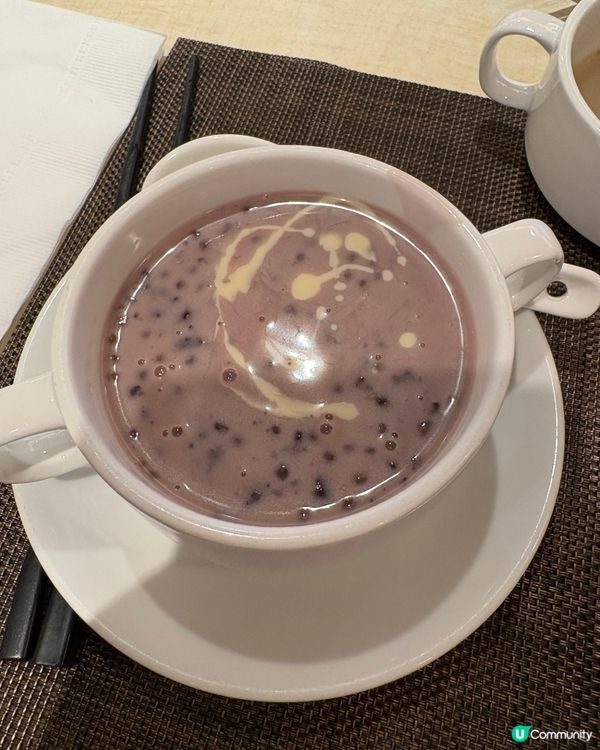吃午餐自助餐