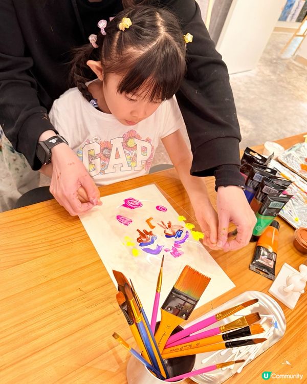 上星期帶咗彤彤👧🏻去一個好特別嘅地方度體驗不一樣嘅藝術🎨...