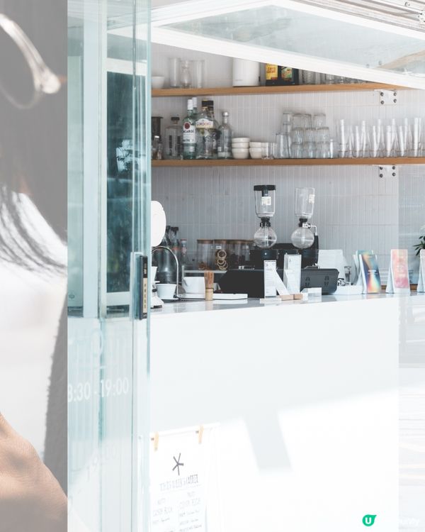 西環. 極簡純白風格.工作友善Cafe TGIF