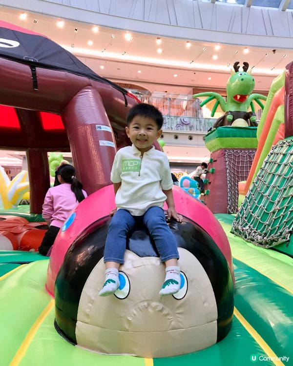 復活節玩 彈床➕親親小動物🐰🐍