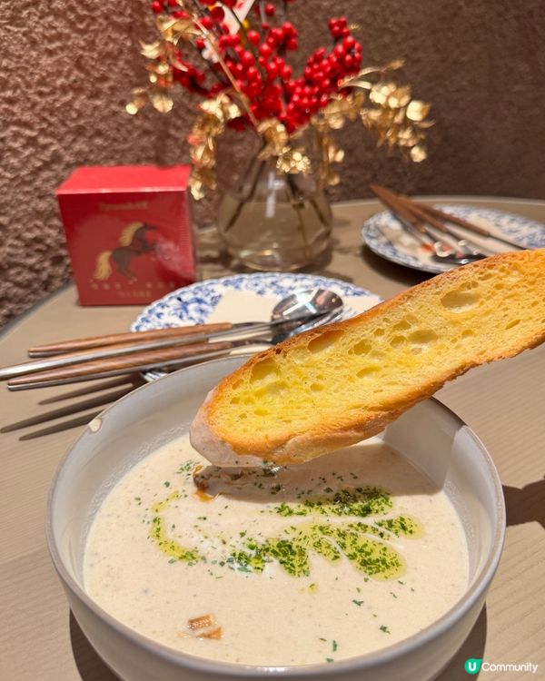 花廚啟德森林系Cafe

聖誕套餐🎄,$688好好味😋👍fe