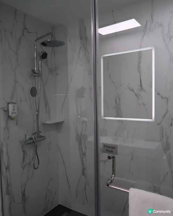 去西葡歎 住宿篇 (西班牙馬德里酒店推薦 - Hotel Riu Plaza España，日出日落都睇到)