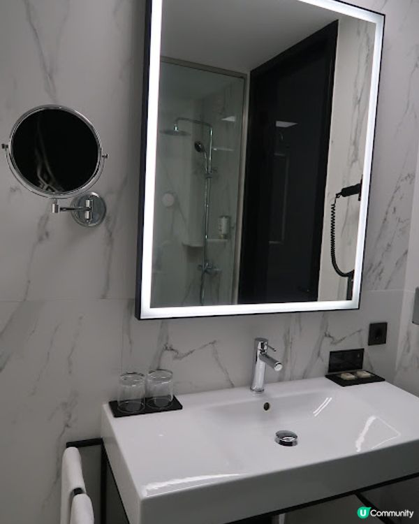 去西葡歎 住宿篇 (西班牙馬德里酒店推薦 - Hotel Riu Plaza España，日出日落都睇到)