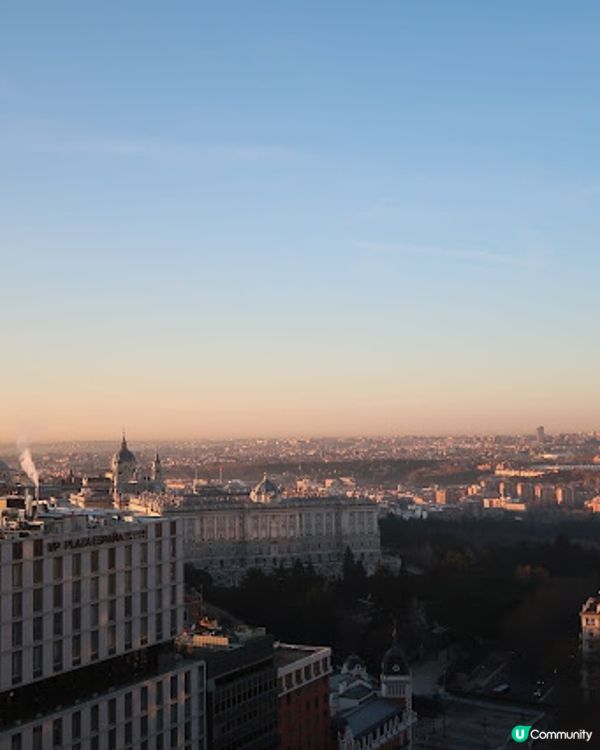 去西葡歎 住宿篇 (西班牙馬德里酒店推薦 - Hotel Riu Plaza España，日出日落都睇到)