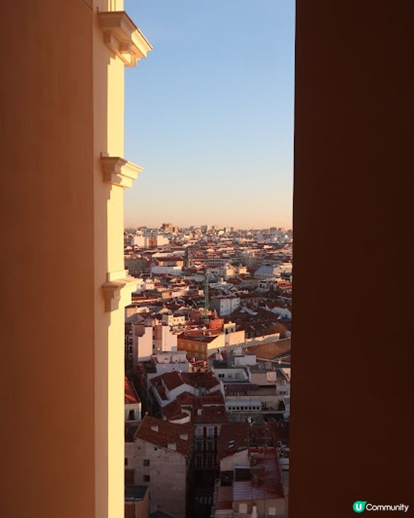 去西葡歎 住宿篇 (西班牙馬德里酒店推薦 - Hotel Riu Plaza España，日出日落都睇到)