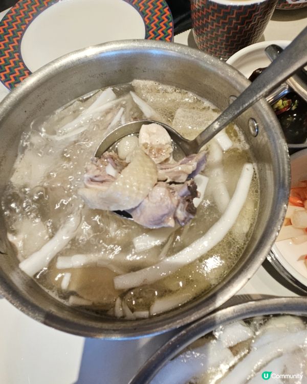 銅鑼灣•潤園四季！椰子雞湯底正！🍲😋
