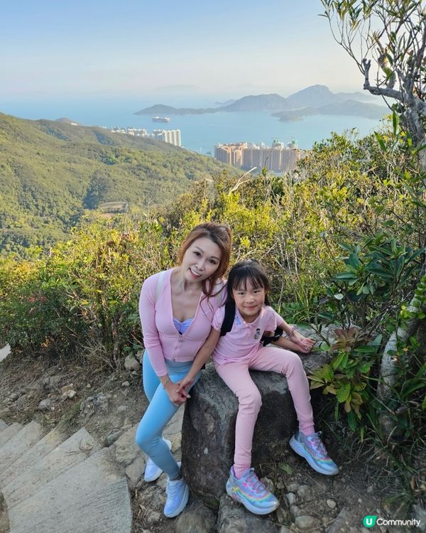 西高山連6歲囡囡都行到。個半鐘就上到山頂，沿途好多風景打卡位...