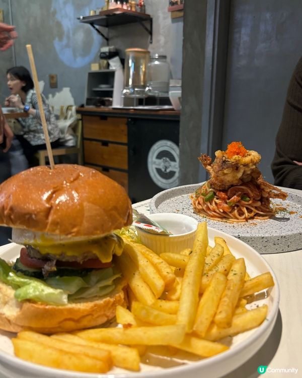 觀塘工廈樓上cafe搵食!🤤平靚正必食飛驒牛肉漢堡即😋