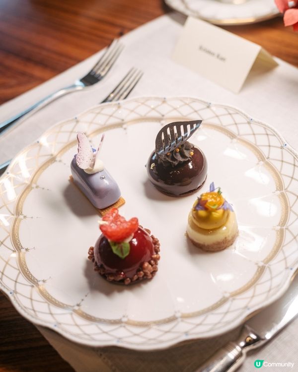 Grand Hyatt新甜品chef 巨型牛角包千層酥超吸睛