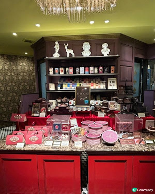 神戶 💕 期間限定。朱古力士多啤梨可可茶凍芭菲