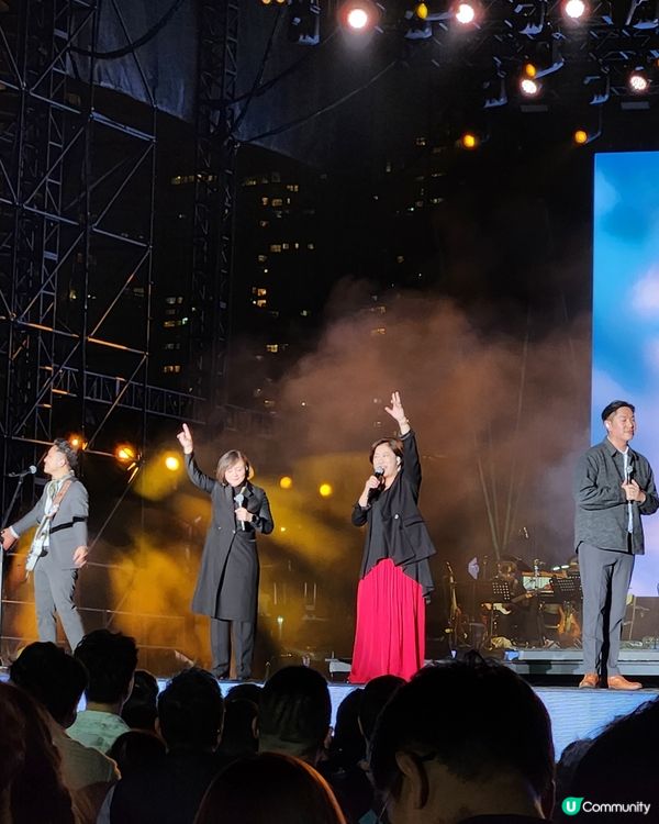 眾星齊集✨️為紛擾時代共唱平安之歌🎶