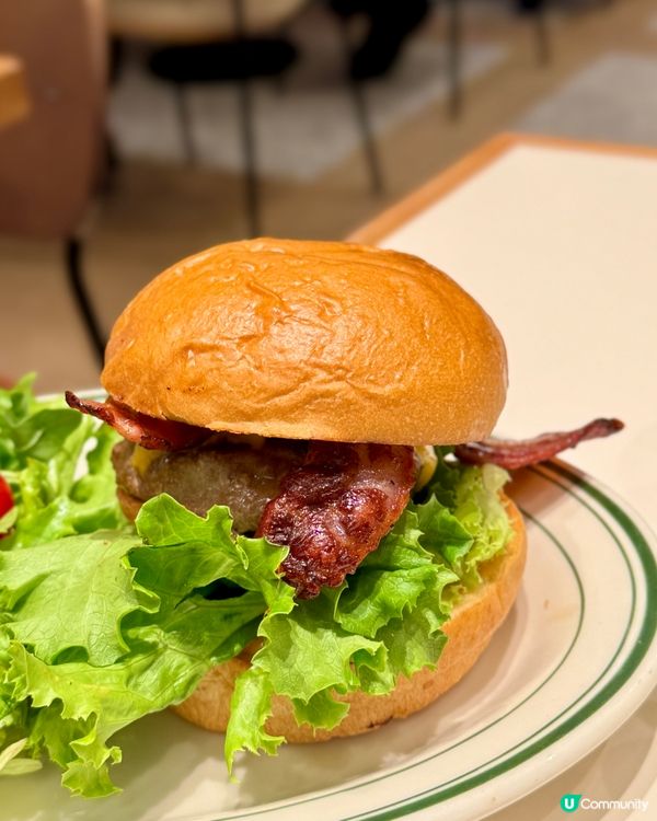 驚喜西式風味餐廳 多款特式甜品🍰🥞