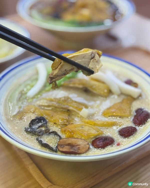 川婆婆🍜 鮮甜椰奶雞湯米線😋