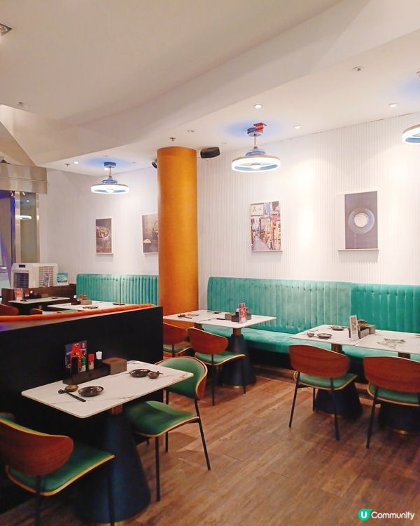 數碼港⽇菜🤩！閨蜜⾏超fit😋。