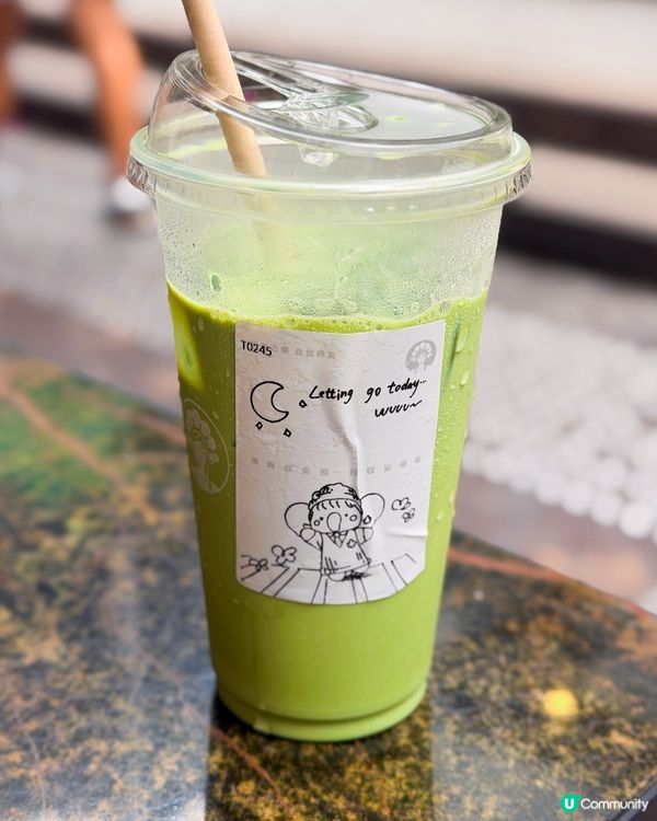 霸王茶姬新品🌟「一抹山月」濃厚回甘！仲有客製化貼紙？