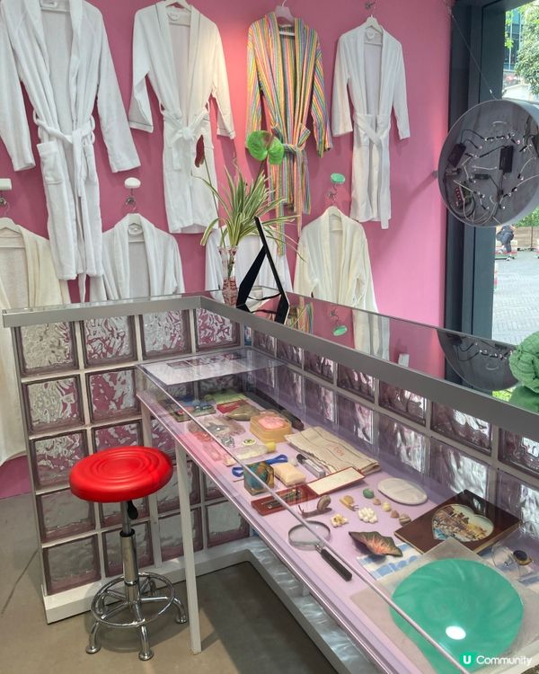 浸淫藝術浴池 🛁🌌