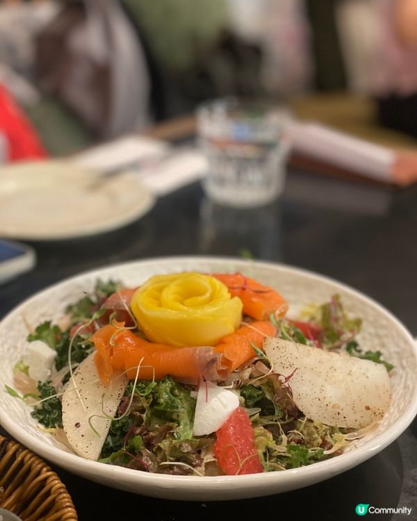 🌸 萬象城變身南法！浪漫花花餐廳📸